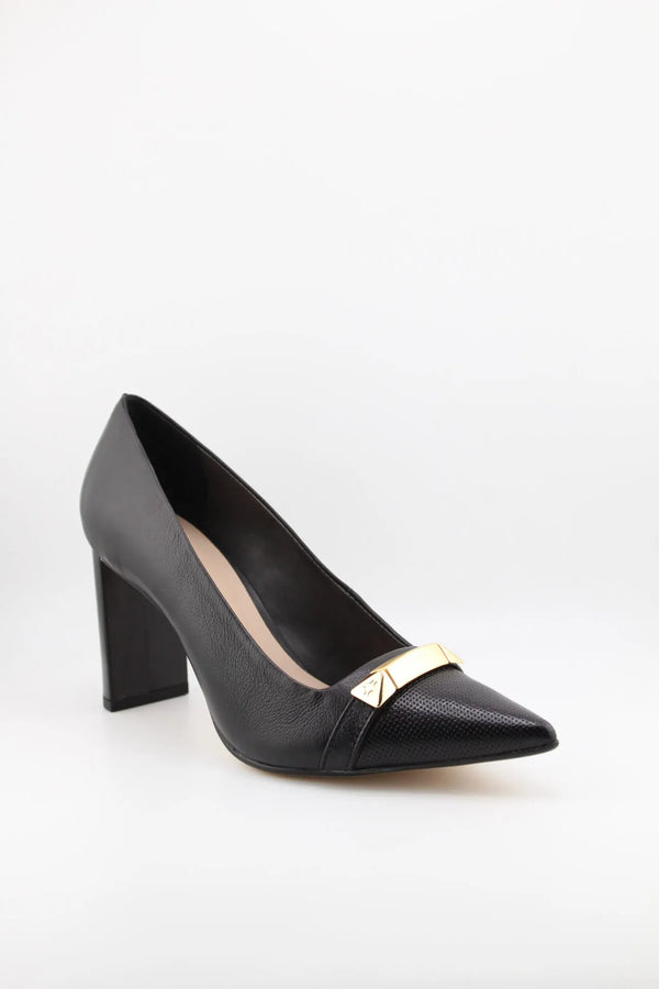 Luz da lua Pointed Toe Heels with Gold Accent